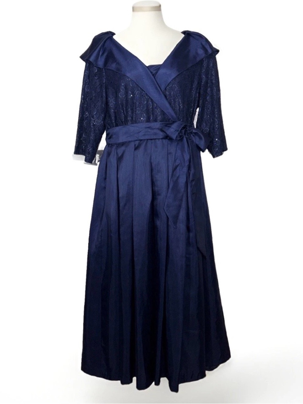 Jessica Howard Evening Gown 20W Dress
Navy blue Lace Taffeta maxi mother formal